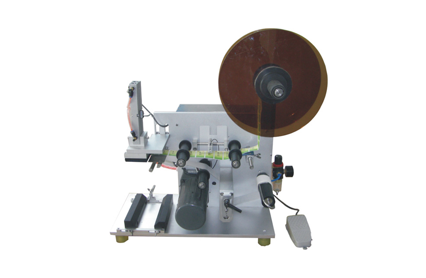 Semi-Automatic Vacuum Tamp Labeling Machine